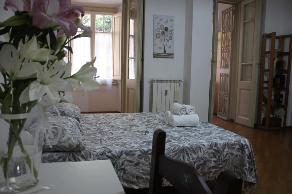 Living room, Photo of the whole room, Bedroom