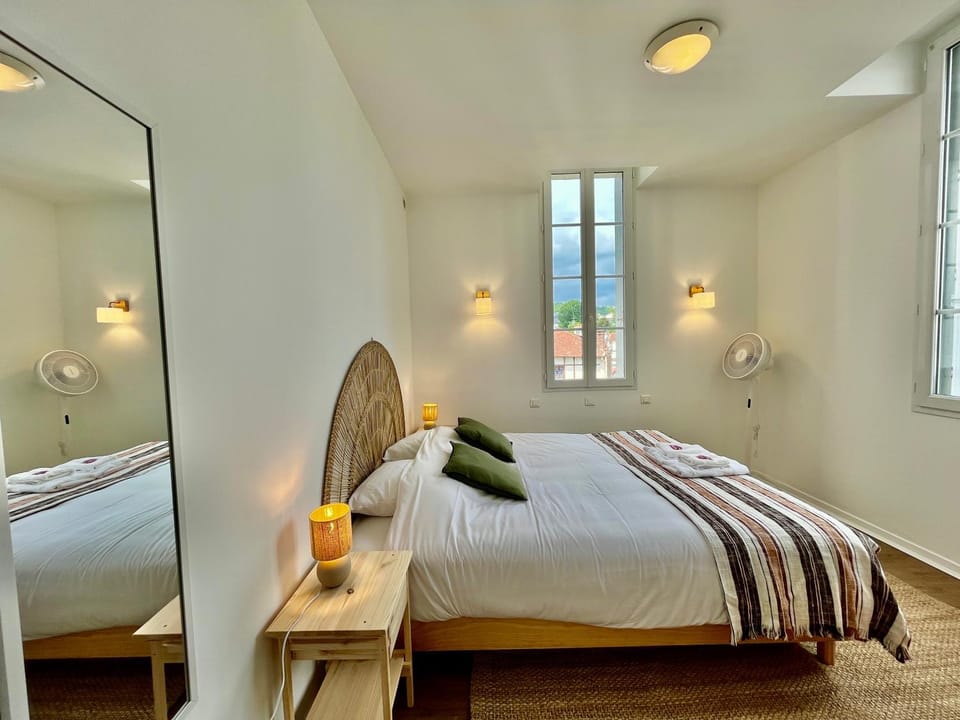 Le Grand Refuge - Chambre 24 - 2 personnes Apartment in Lourdes