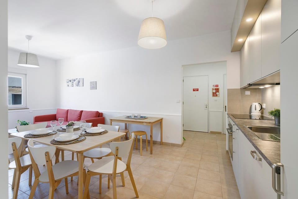 Property building, Kitchen or kitchenette, Living room
