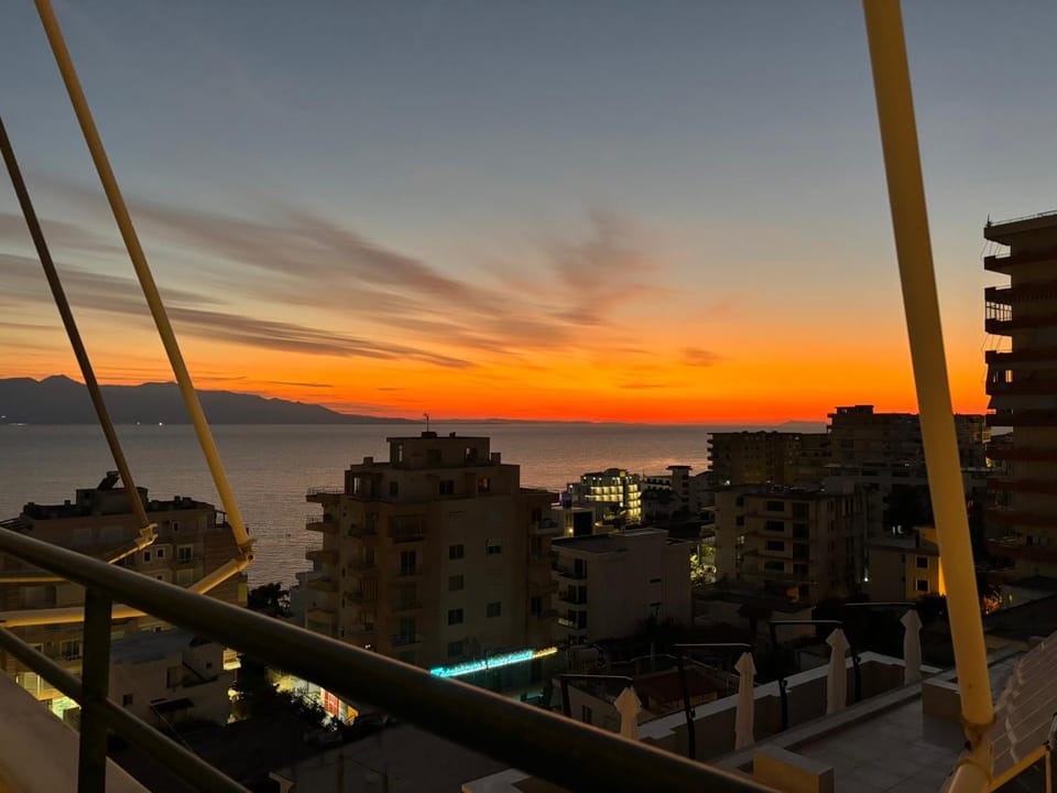 BLUE STAR - Sea View - 5 min to Beach & Ferry Apartment in Sarandë