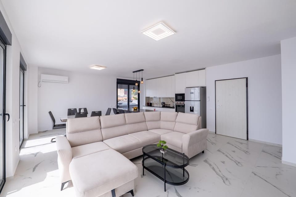 Blue Pearl Penthouse Saranda Apartment in Sarandë