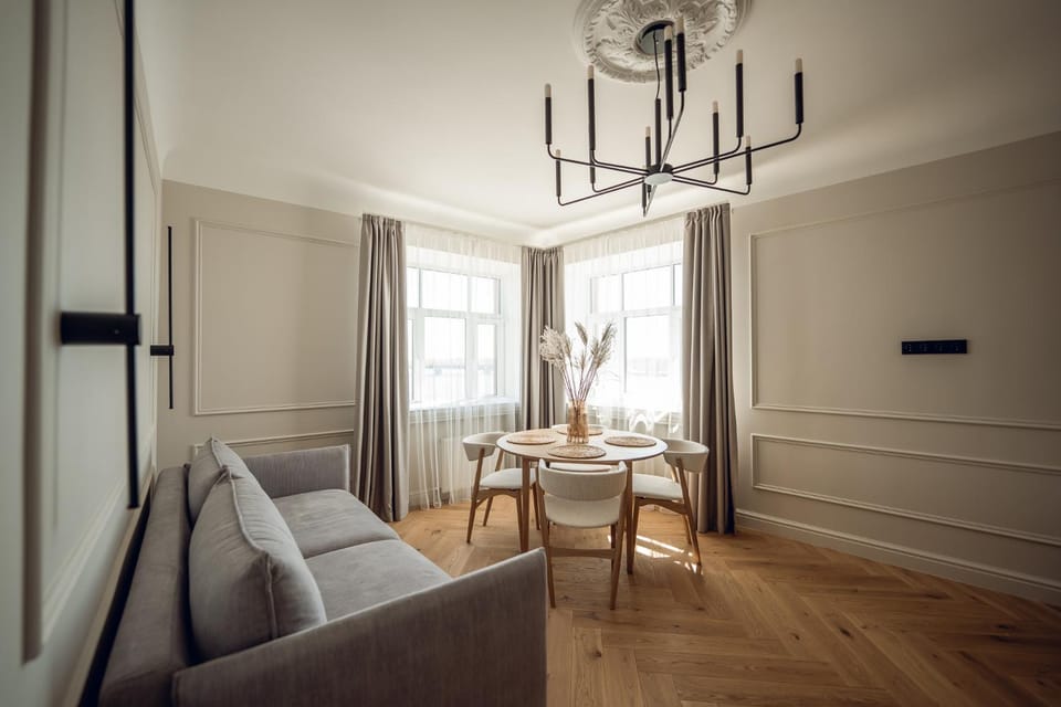 Living room, Photo of the whole room, Dining area