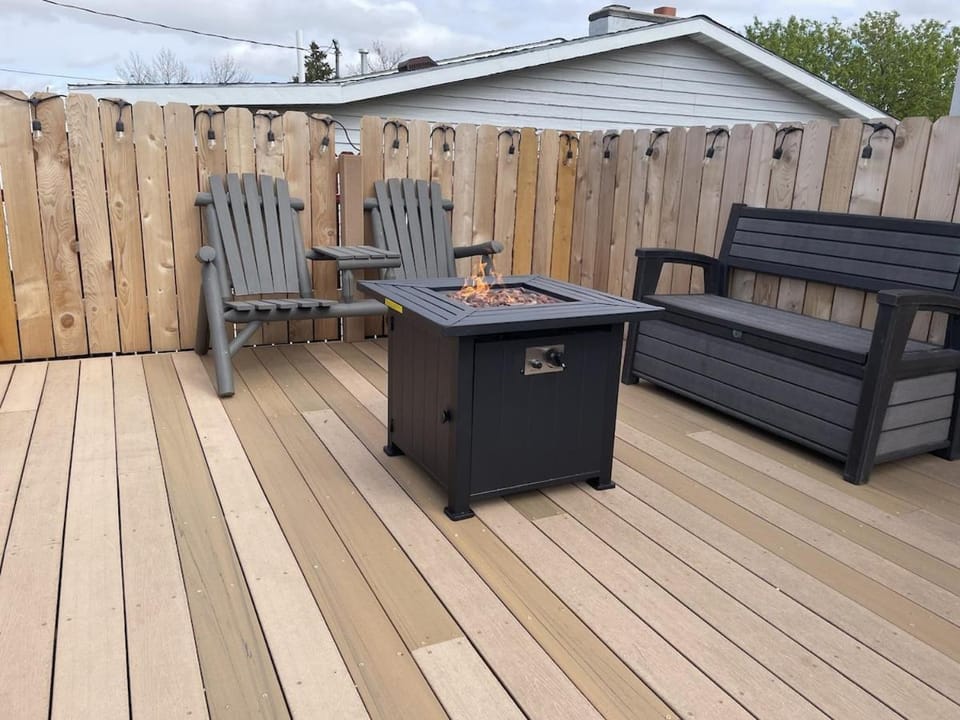 Spacious 4BR Home with Epic Basement Arcade House in Rapid City