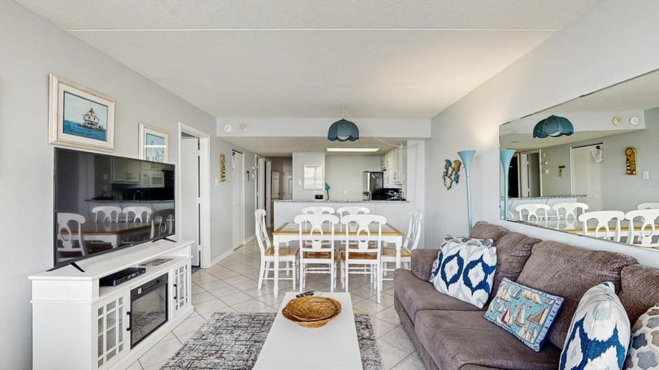Oceanfront Escape with Pools Arcade & Beach Access House in Ocean City