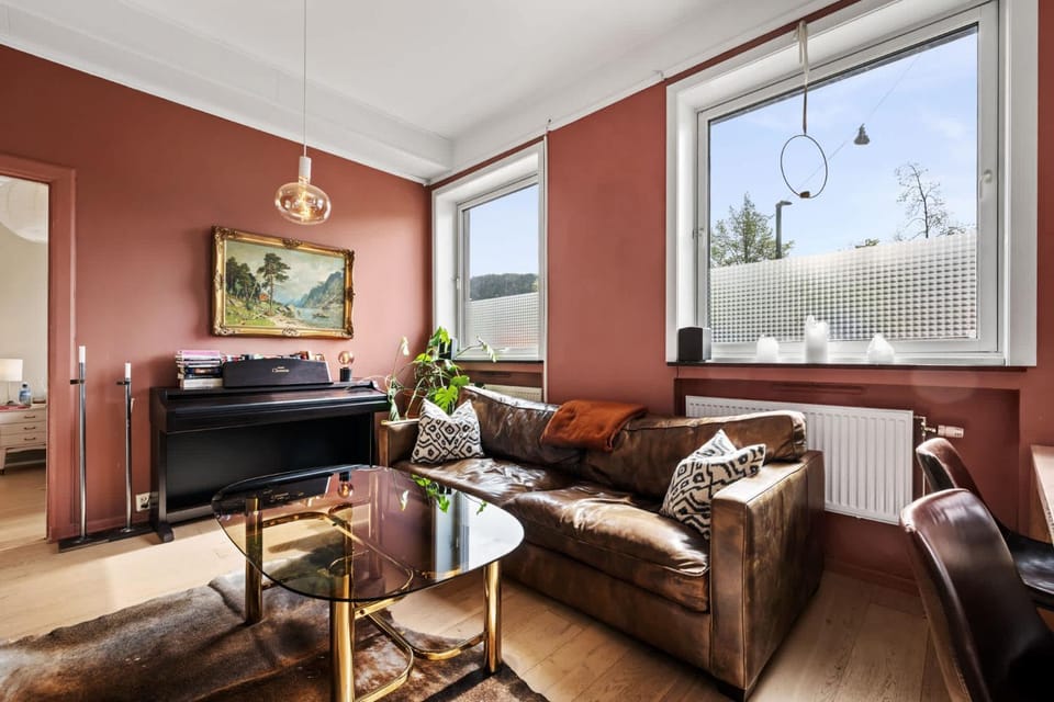 Living room, Seating area