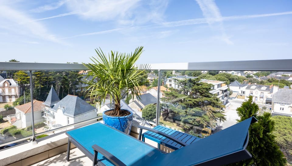 Front de Mer Cœur de Pornichet Terrasse et Parking Apartment in Pornichet