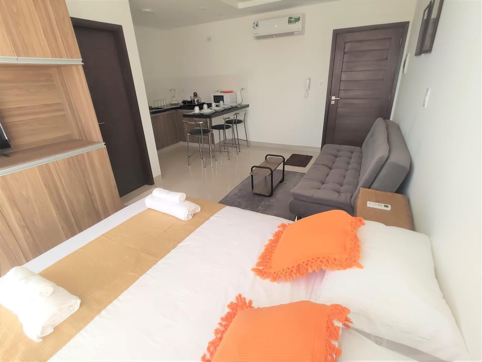 Bed, Photo of the whole room