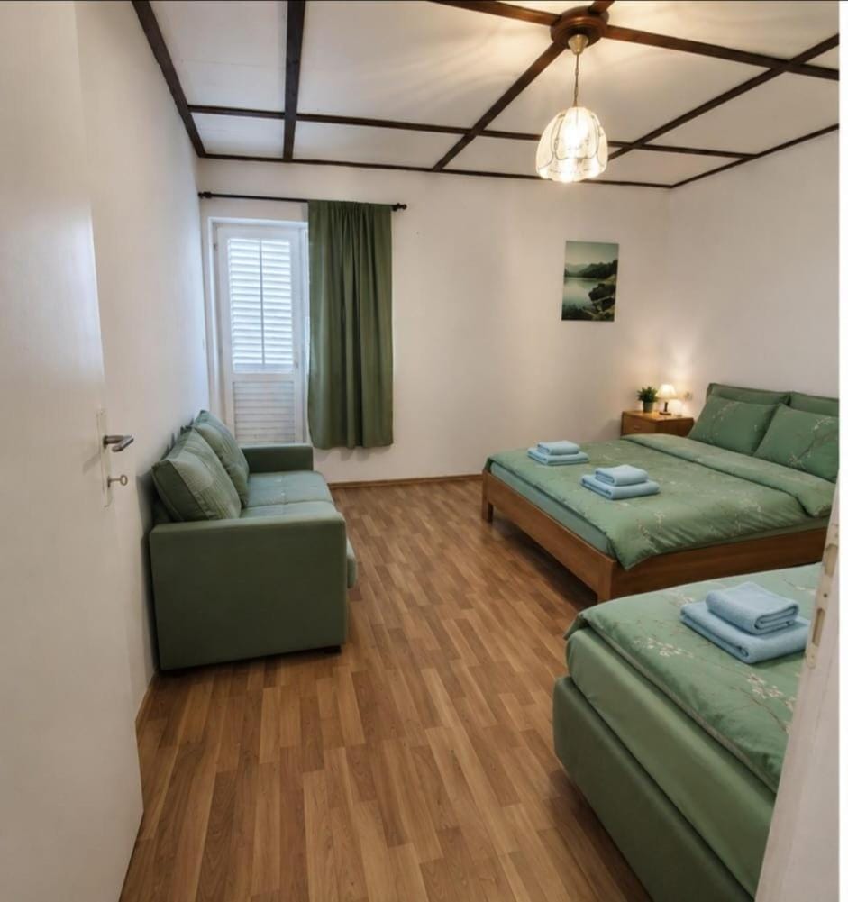 Holiday Home Albina Campground/ 
RV Resort in Novalja