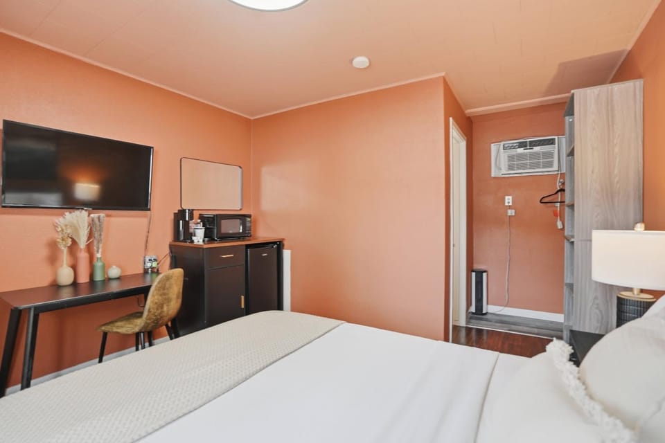 Arrowhead Motel Designer Single at Sundance House in Black Hills