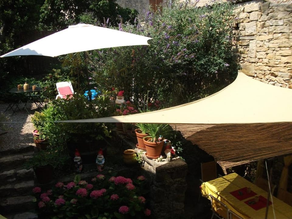Chez Julia Bed and Breakfast in Occitanie
