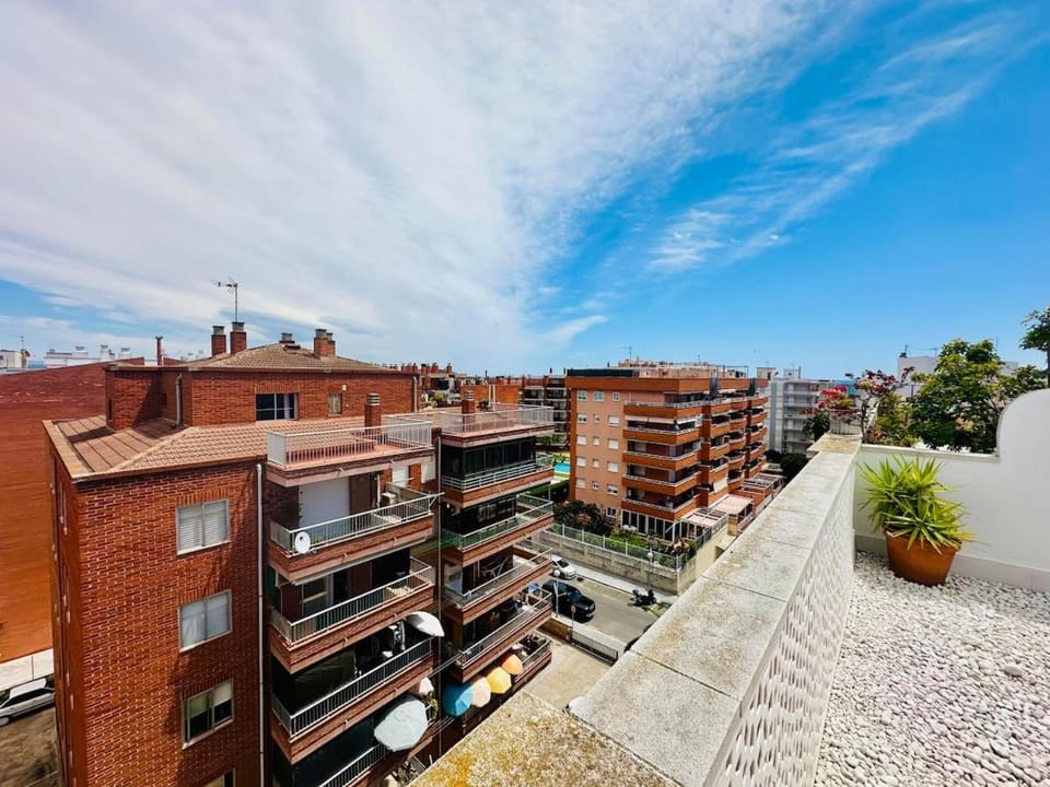 Home Ático Albéniz La Pineda Apartment in La Pineda