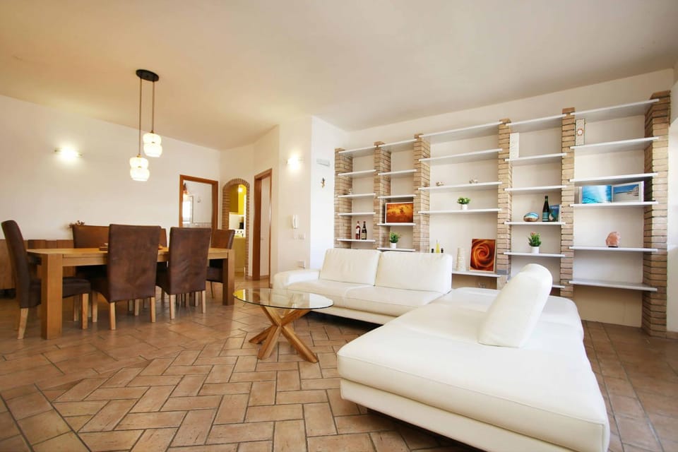 Communal lounge/ TV room, Lounge or bar