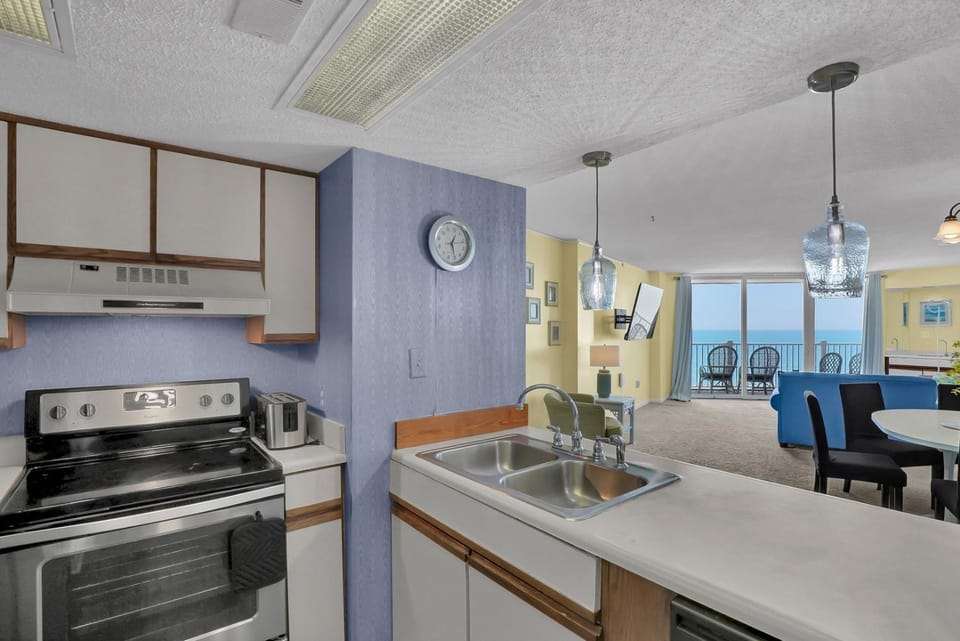 3 Bedroom Point Condo Unit House in North Topsail Beach