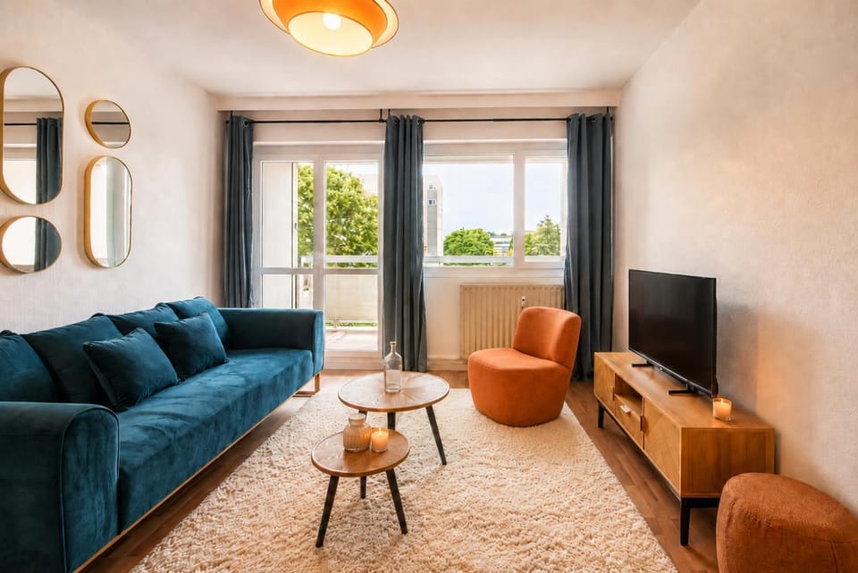TV and multimedia, Living room, Seating area