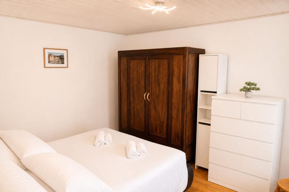 Bed, Photo of the whole room, Bedroom, towels, wardrobe