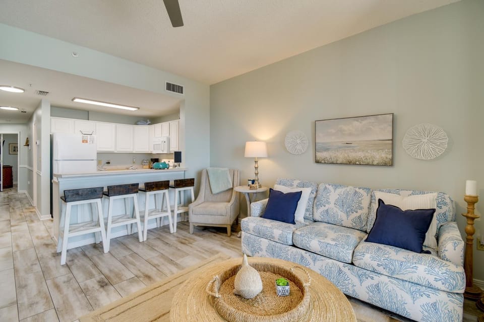Walk to Beach: The Dunes Condo w/ Resort Perks! House in Alabama