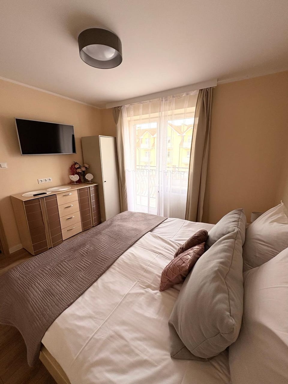 TV and multimedia, Bedroom