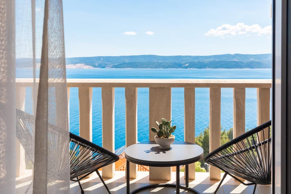 Day, Natural landscape, View (from property/room), Balcony/Terrace, Seating area, Sea view
