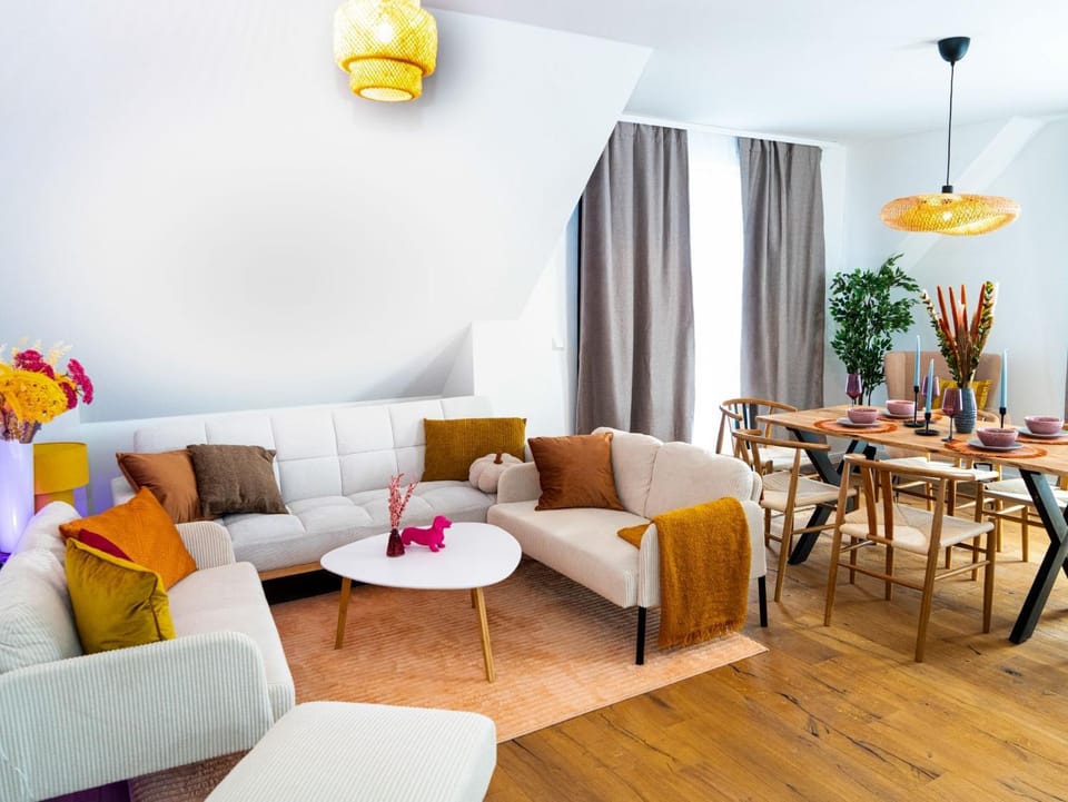 Living room, Seating area, Dining area