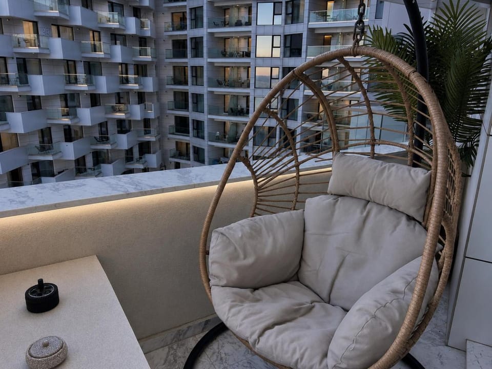 View (from property/room), Balcony/Terrace, Seating area