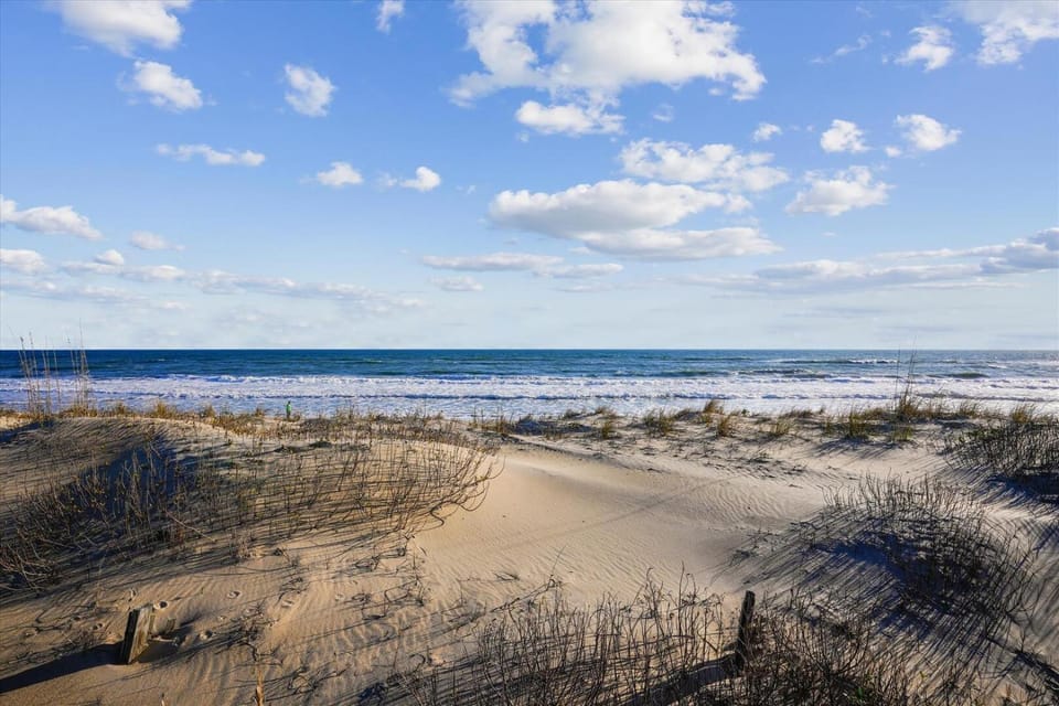 Windjammer House in Kitty Hawk