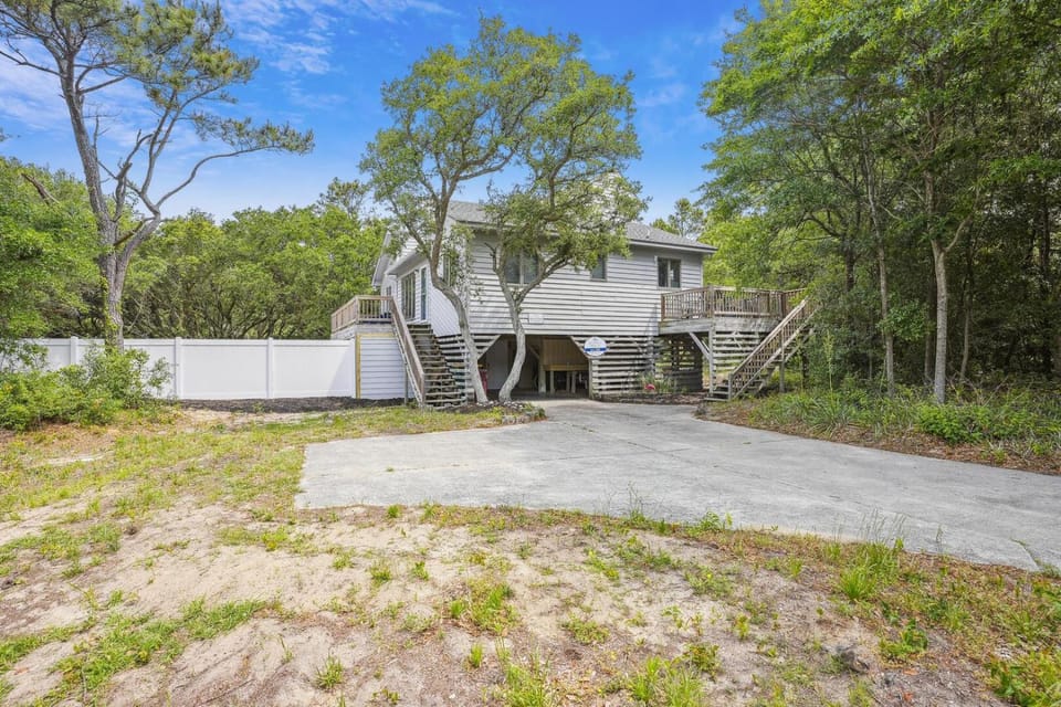 House of Friends House in Southern Shores