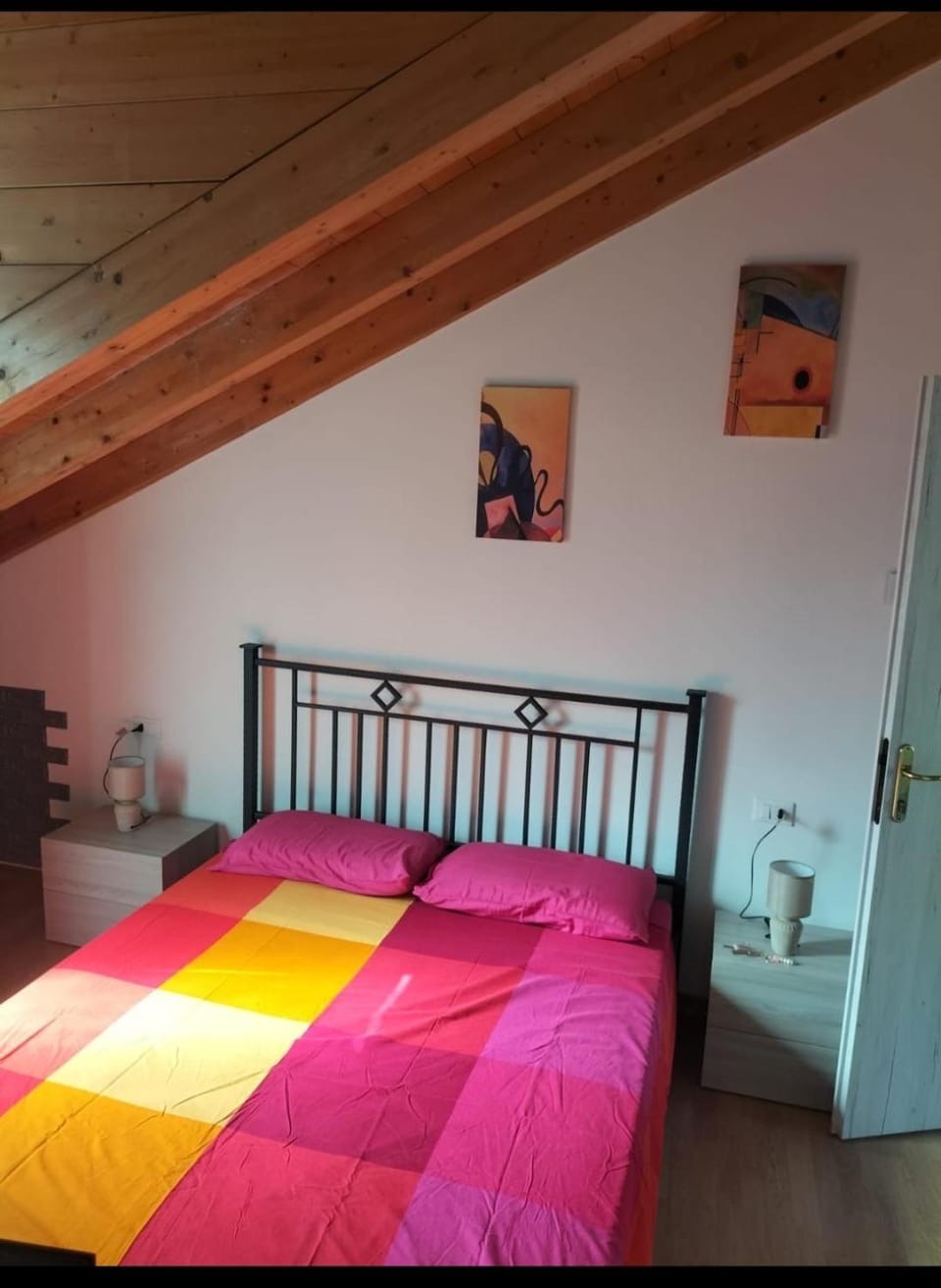 Bed No Breakfast Noah And Nik Bed and Breakfast in Omegna