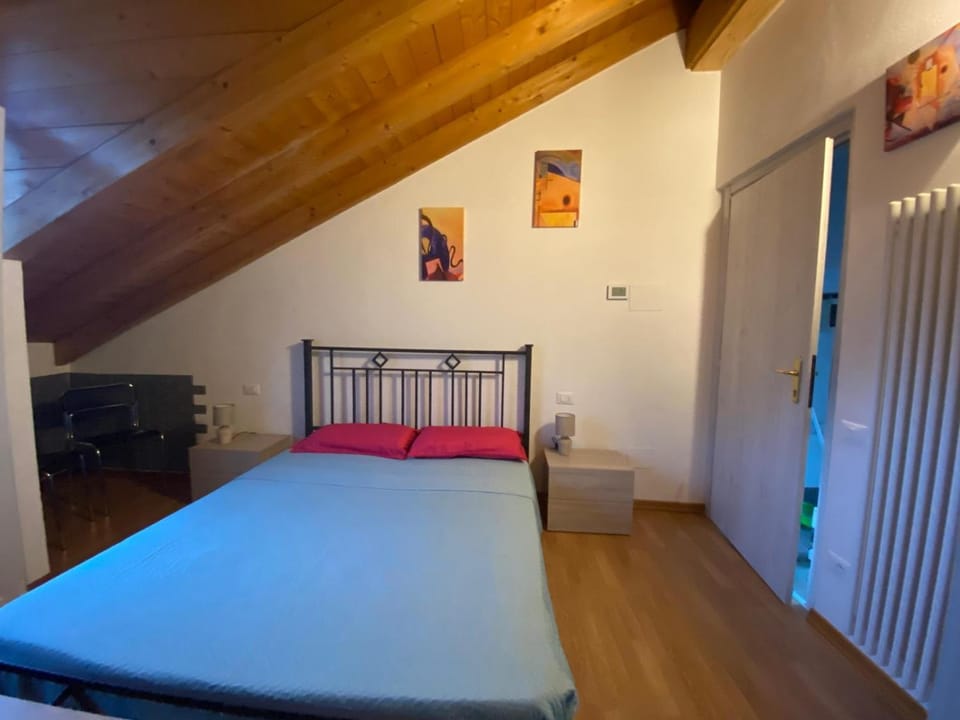 Bed No Breakfast Noah And Nik Bed and Breakfast in Omegna