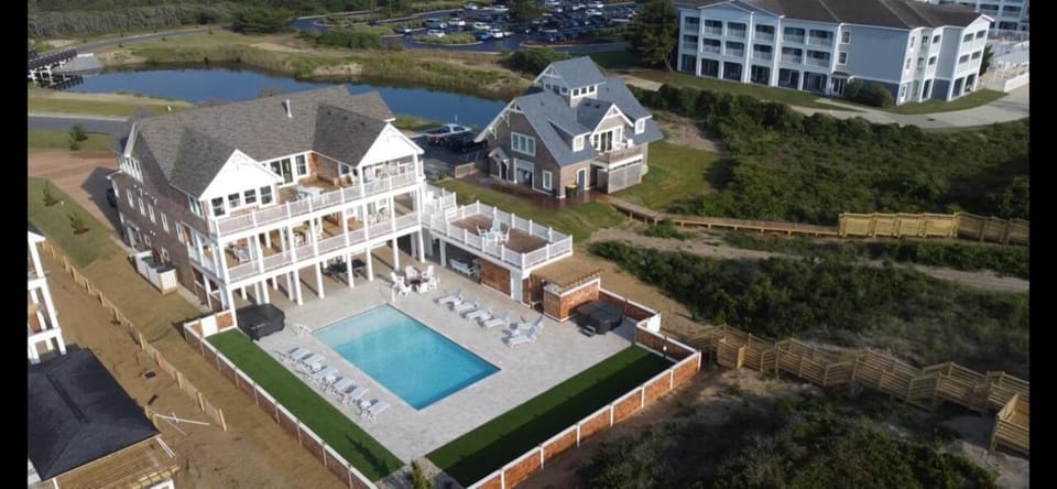 Austin House in Corolla