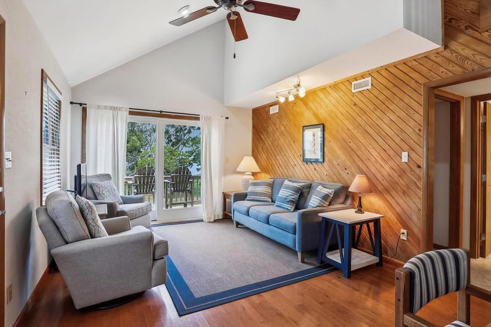 Keepers Loft Apartment in Port Trinitie