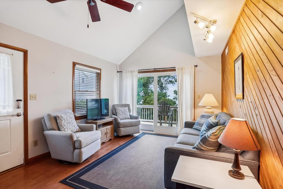 Keepers Loft Apartment in Port Trinitie