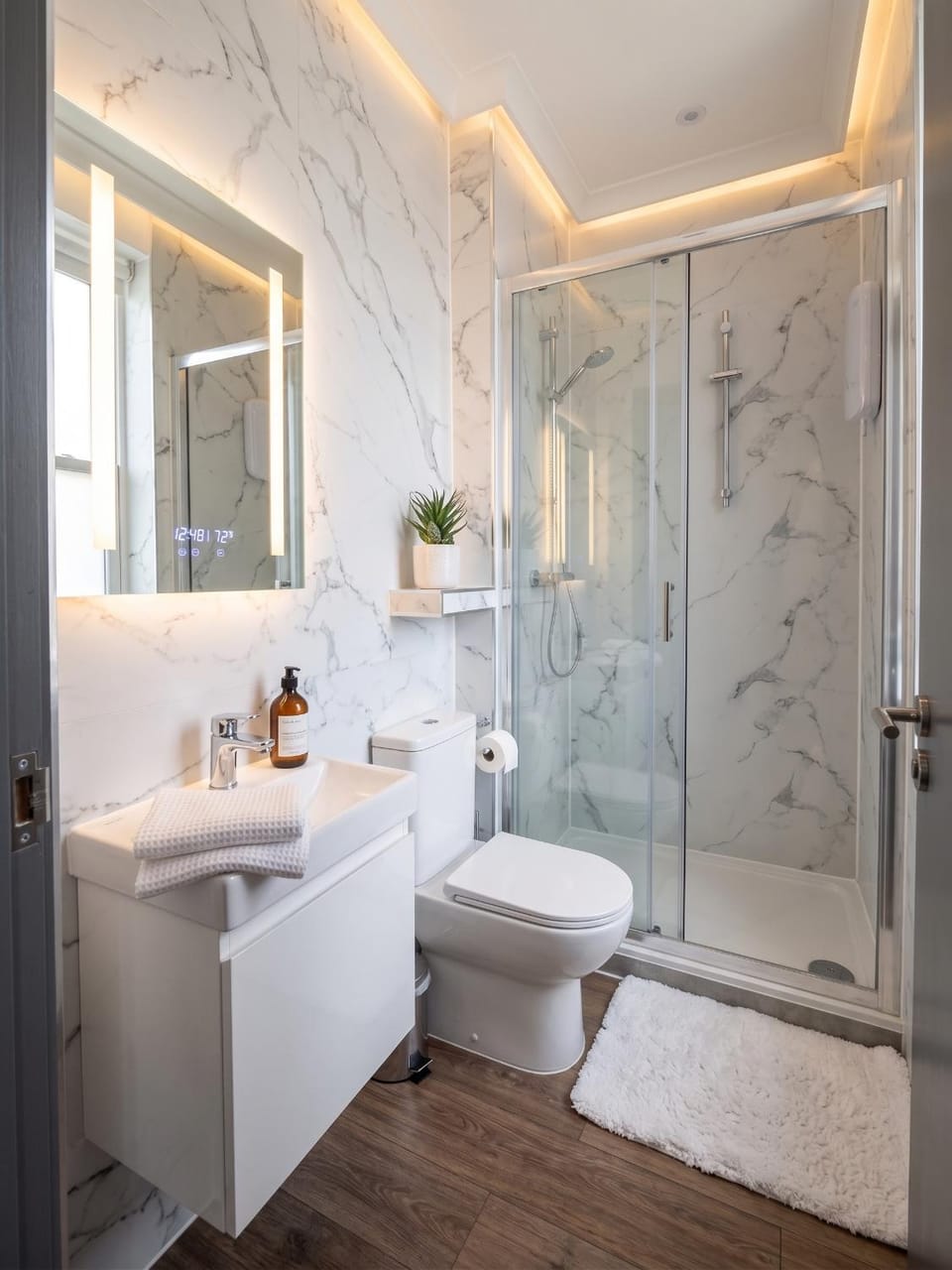 The Comfort Suite 15 Mins from Central Bed and Breakfast in London