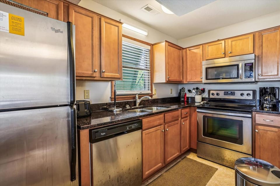 Emerald Duck Apartment in Port Trinitie
