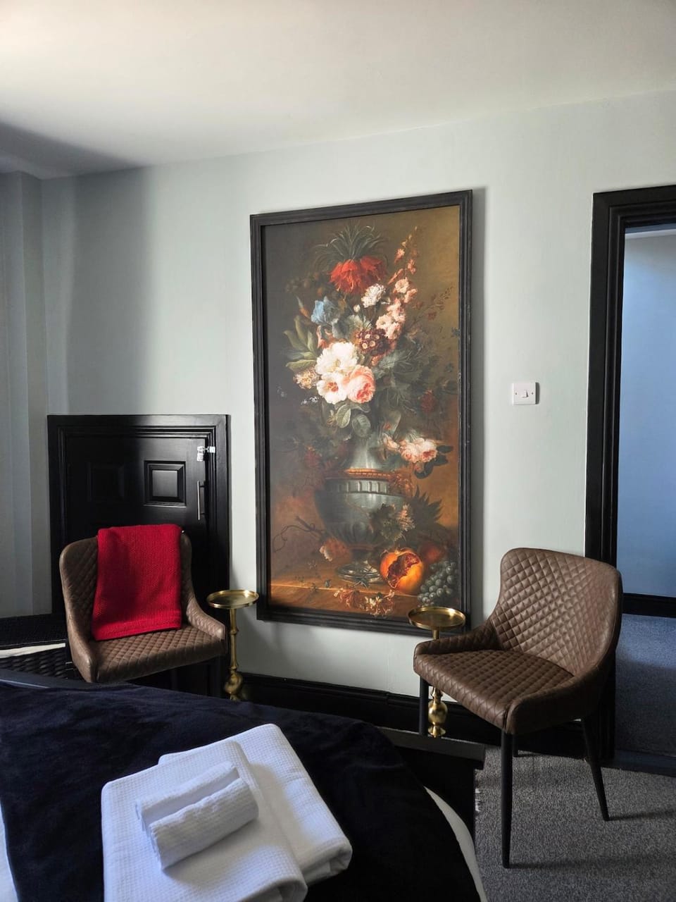 Decorative detail, Seating area