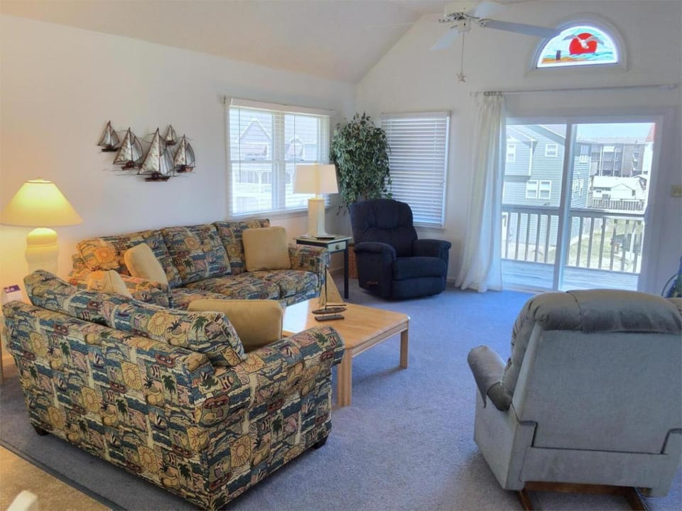 School Bored House in Kill Devil Hills