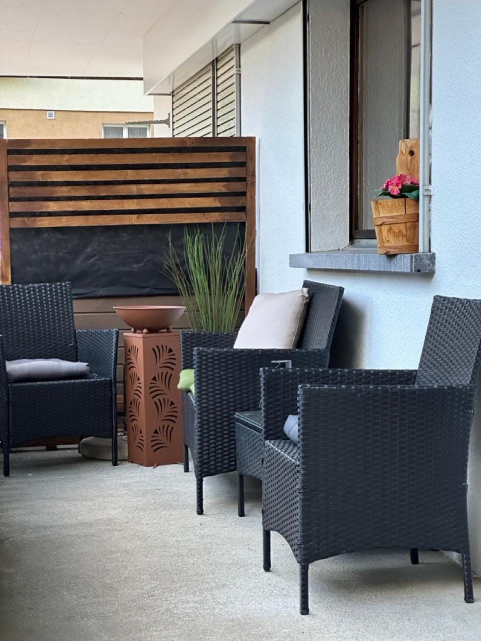 Balcony/Terrace, Seating area, Mountain view