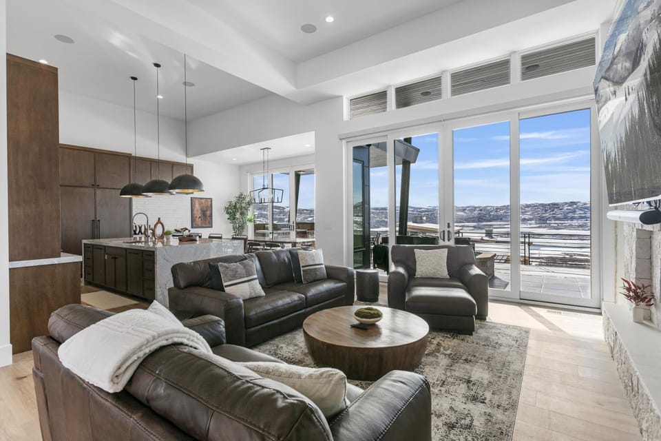 Luxury Deer Valley East Village Home Hot Tub 6BR home House in Jordanelle Reservoir