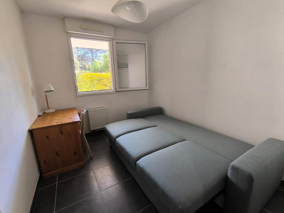 joli appartement pour 4 pers dans résidence securisé Apartment in Avignon