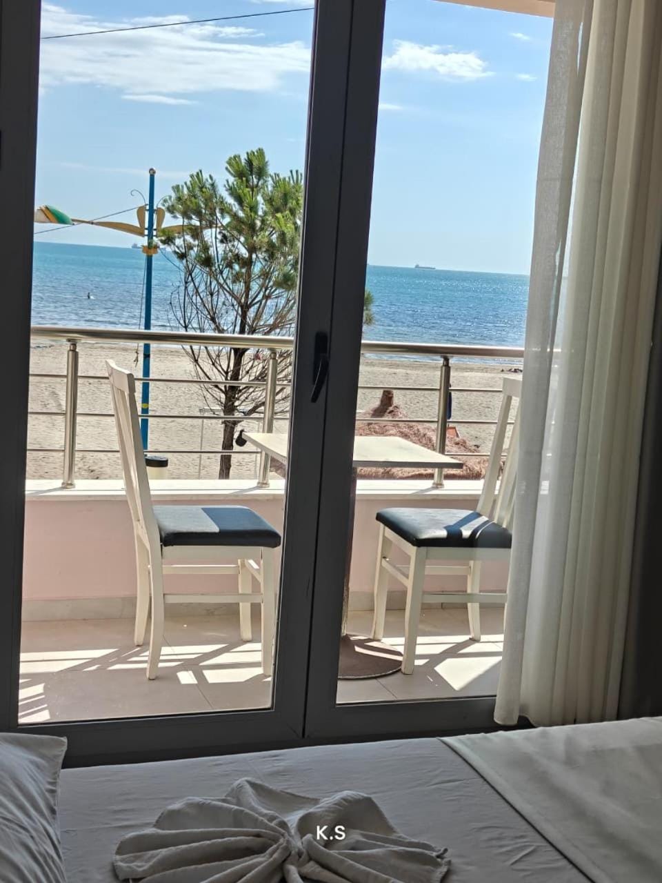 Day, View (from property/room), Balcony/Terrace, Seating area, Beach, Bedroom, Sea view