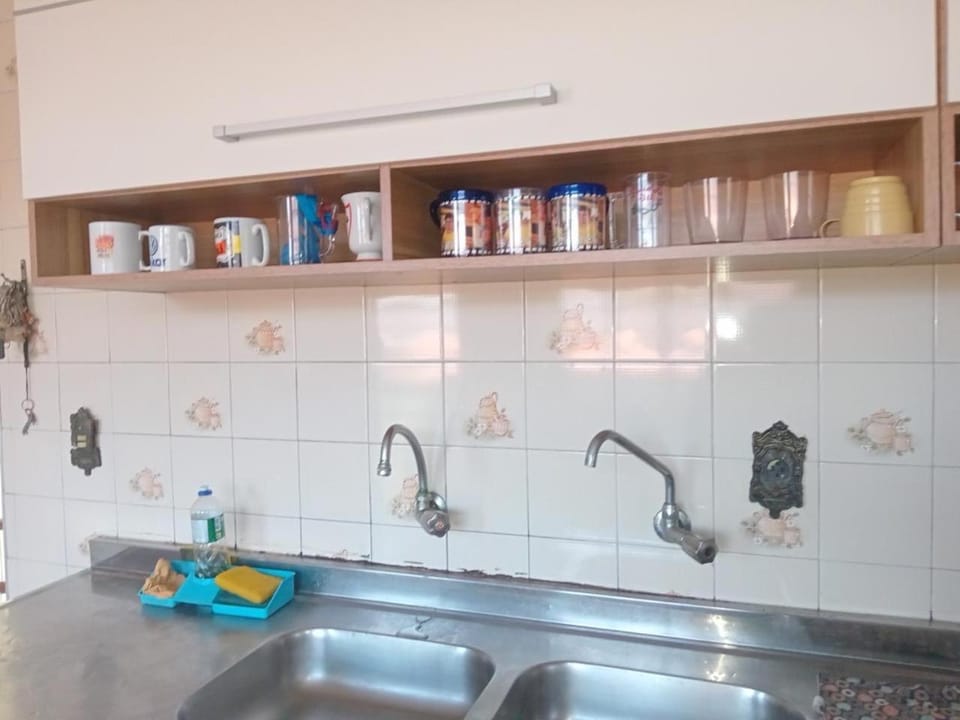 Casa a 500 metros da basilica Apartment in State of São Paulo