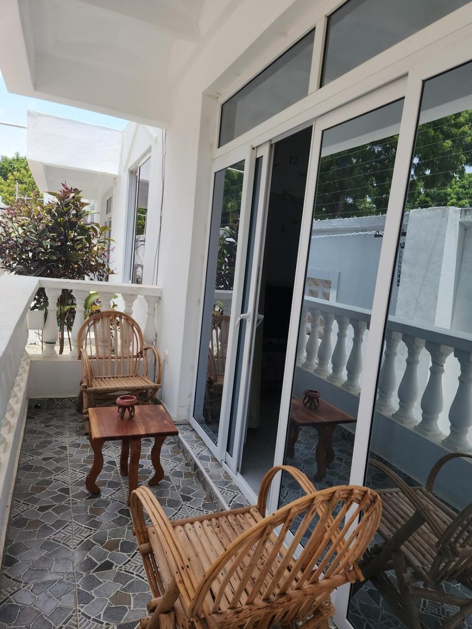 Canna Lily Air-Conditioned 1 bedroom units, Bofa Kilifi Apartment in Kilifi, Kenya