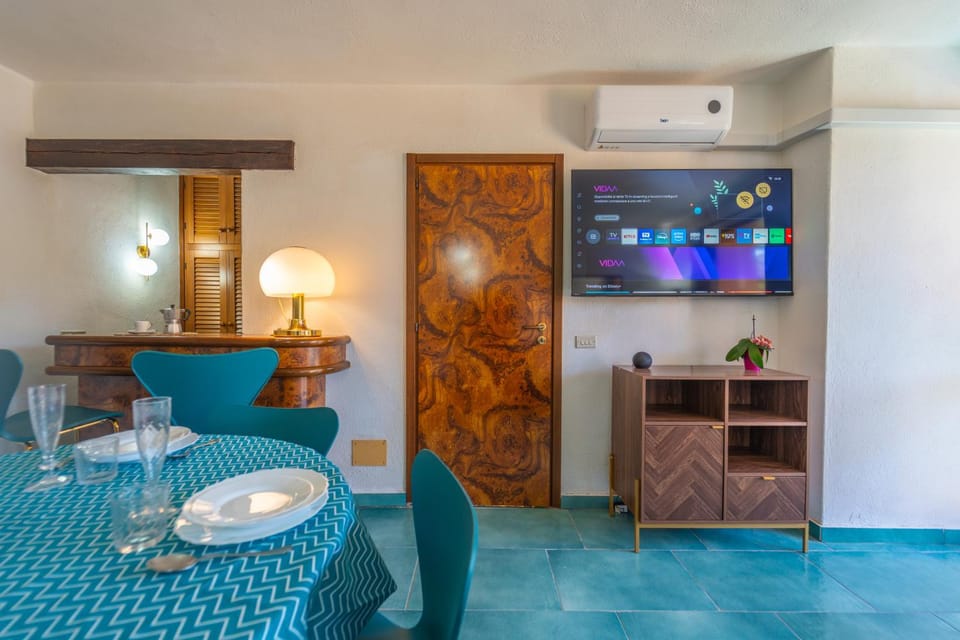Valentino Decò with Pool, Porto Rotondo Apartment in Porto Rotondo