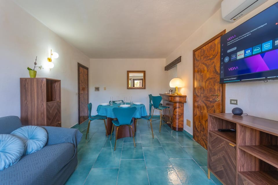Valentino Decò with Pool, Porto Rotondo Apartment in Porto Rotondo