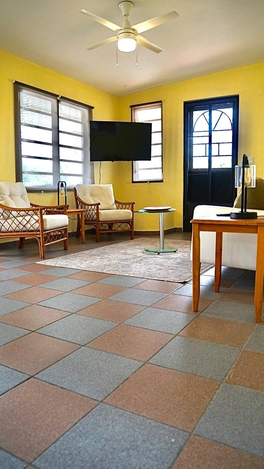 Authentic Local Stay 3 min to Beach 2B AC Apartment in Puerto Rico