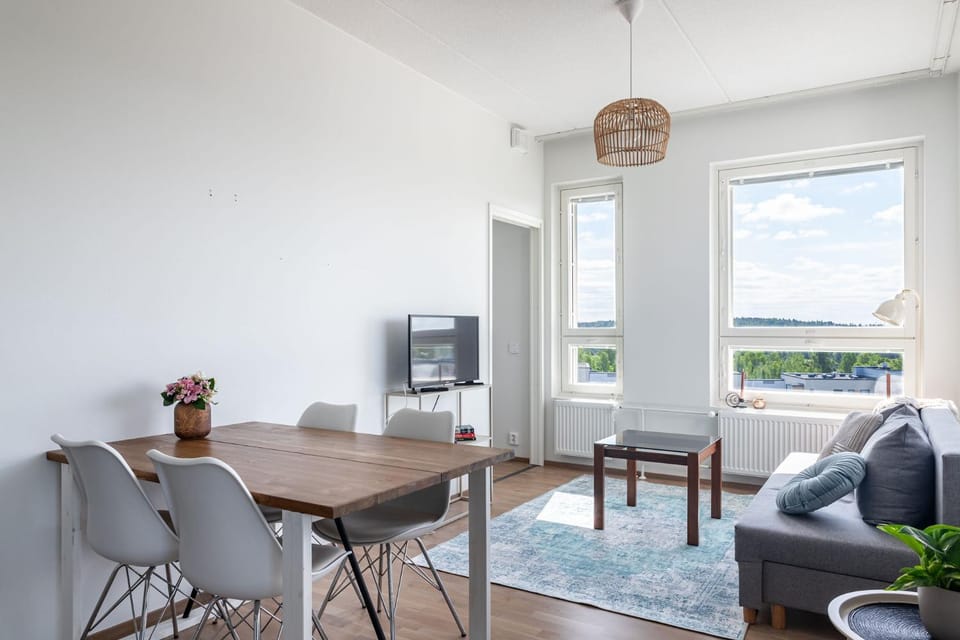 TV and multimedia, Living room, Seating area, Dining area