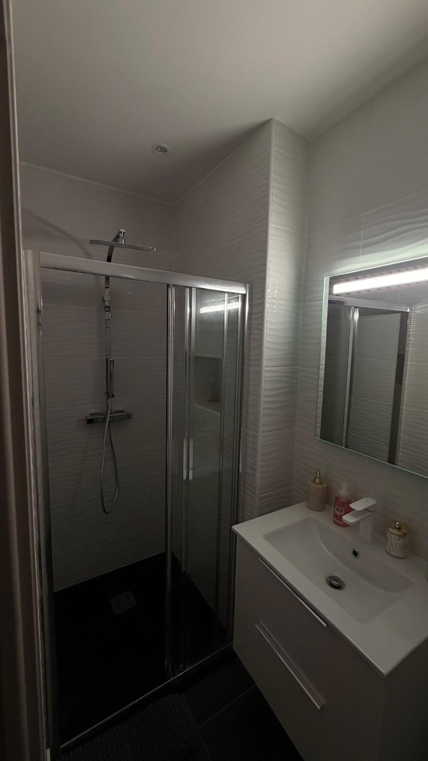 Elegance Suite with Private Jacuzzi Apartment in Marseillan