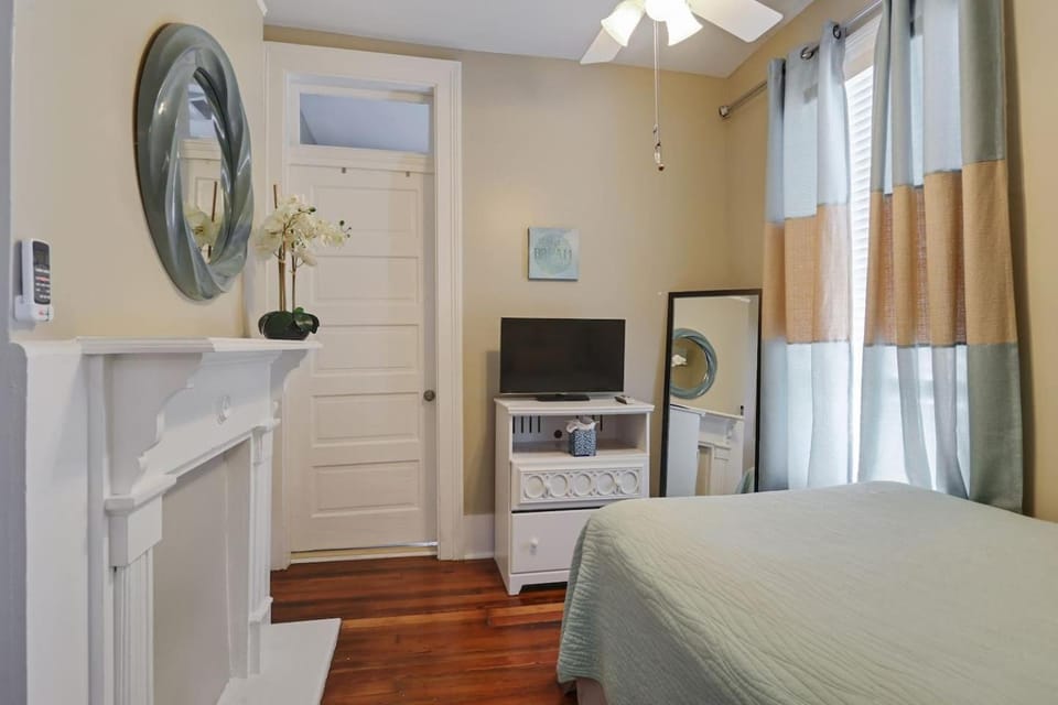Treme 1BR French QTR Medical Corridor House in New Orleans