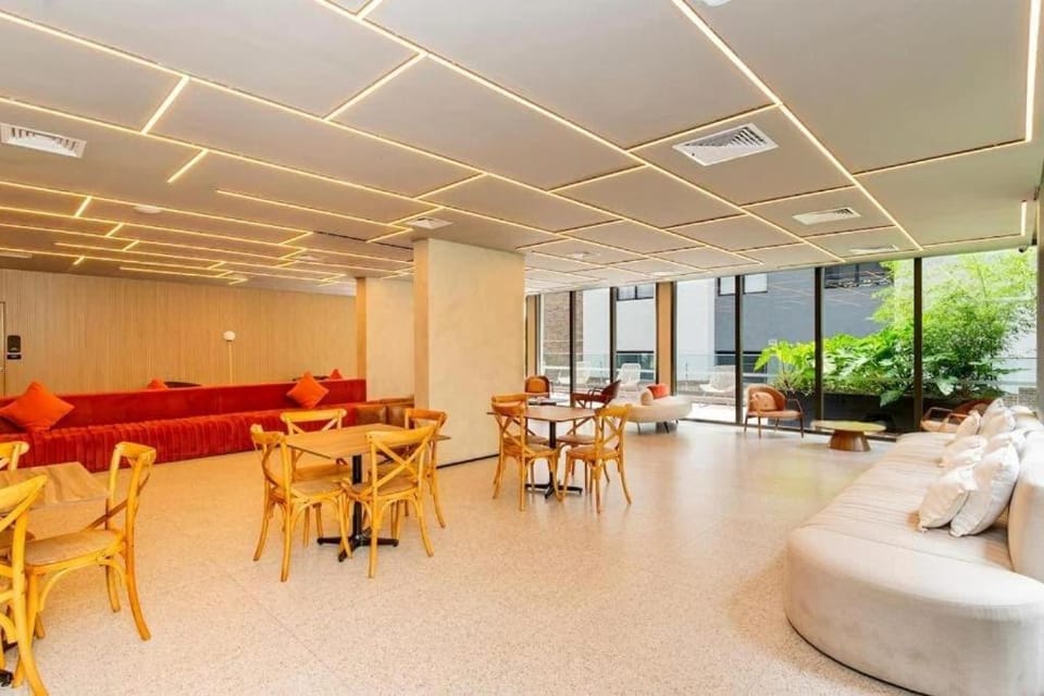 IB1702. Apartamento de Cinema com Vista para o Ibirapuera Apartment in Sao Paulo City