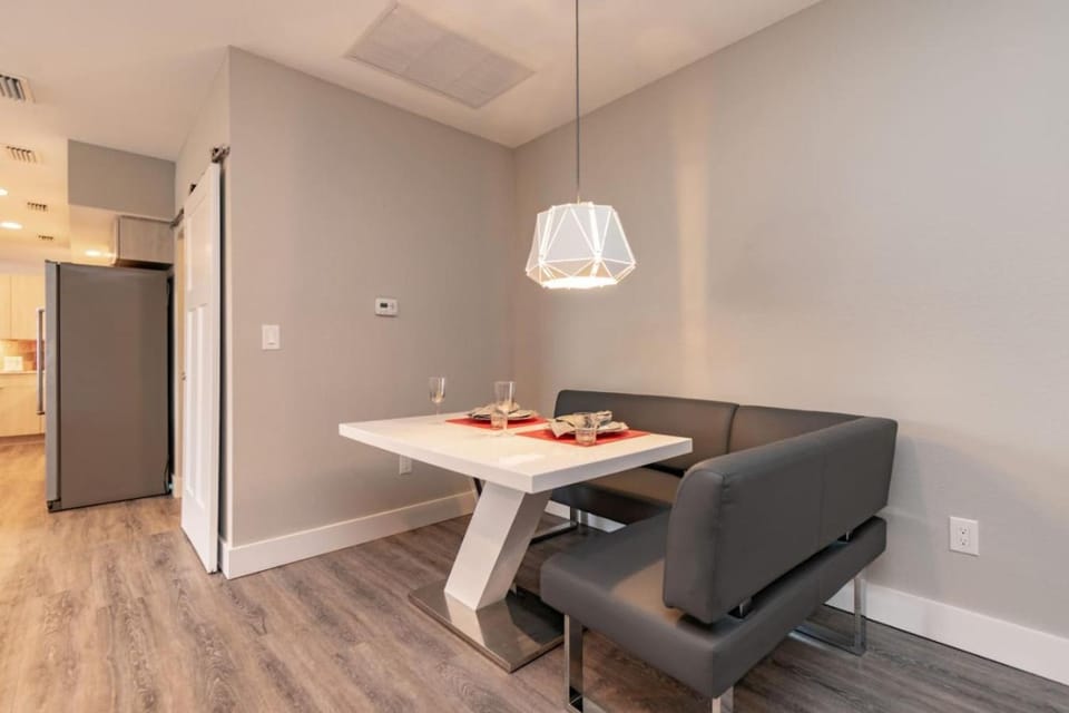 Kitchen or kitchenette, Living room, Dining area