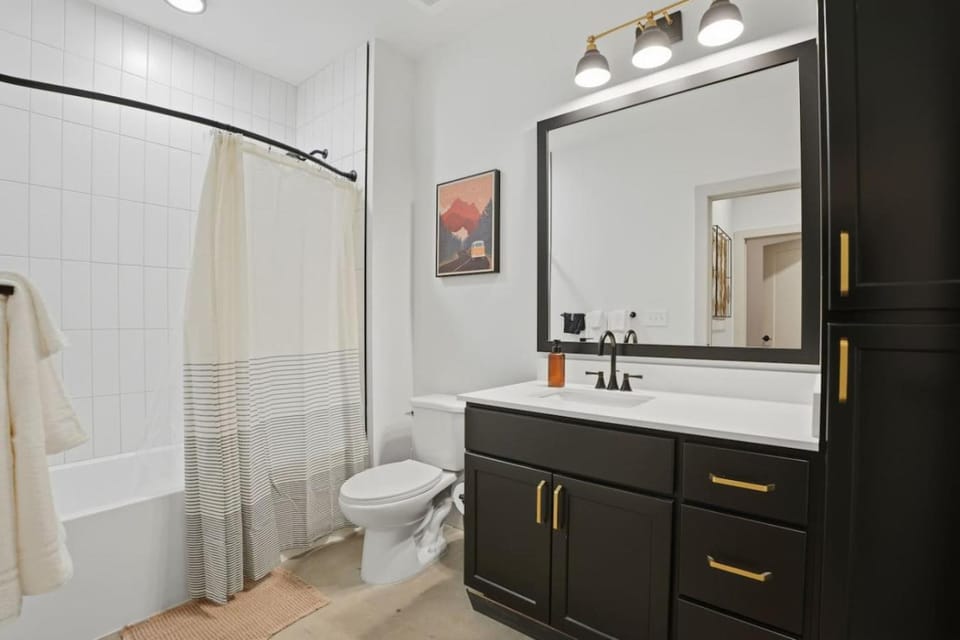 Toilet, Bathroom, Bath